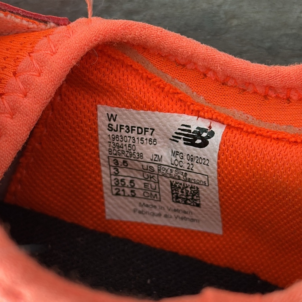 New Balance Furon Youth Soccer cleats - Picture 7 of 8